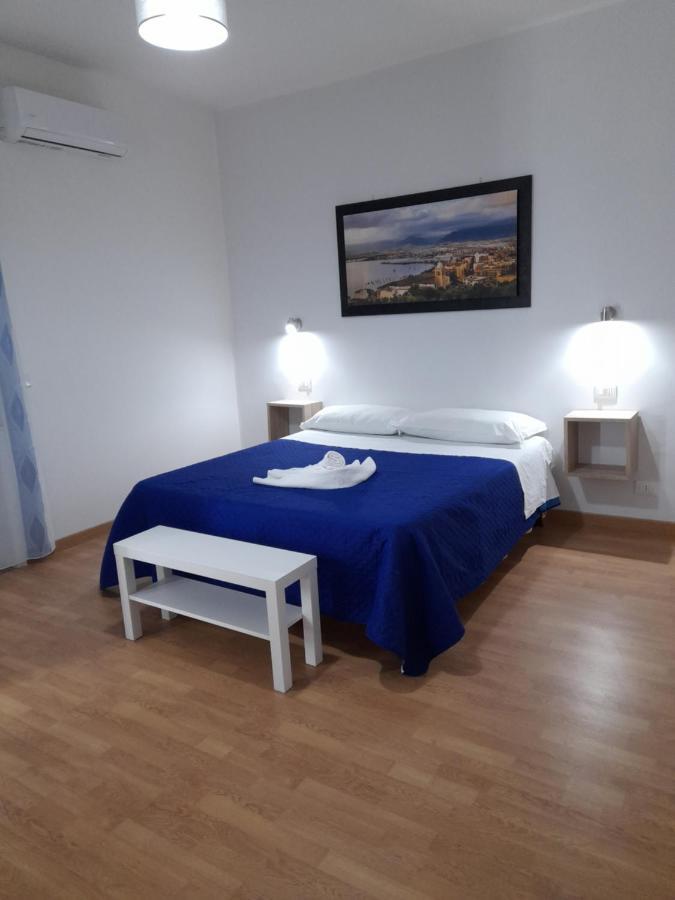 Milazzo: La Porta Delle Eolie Bed and Breakfast Exterior foto