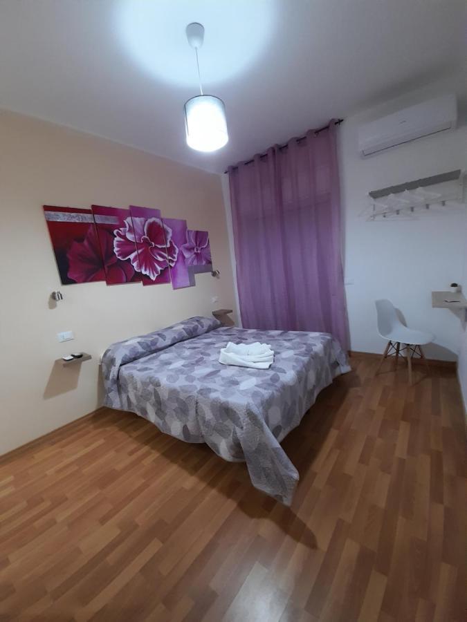 Milazzo: La Porta Delle Eolie Bed and Breakfast Exterior foto